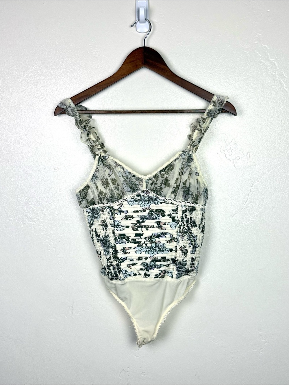 Free People Weekend Plans Ivory Floral Ruched Lace Trim Bodysuit XS